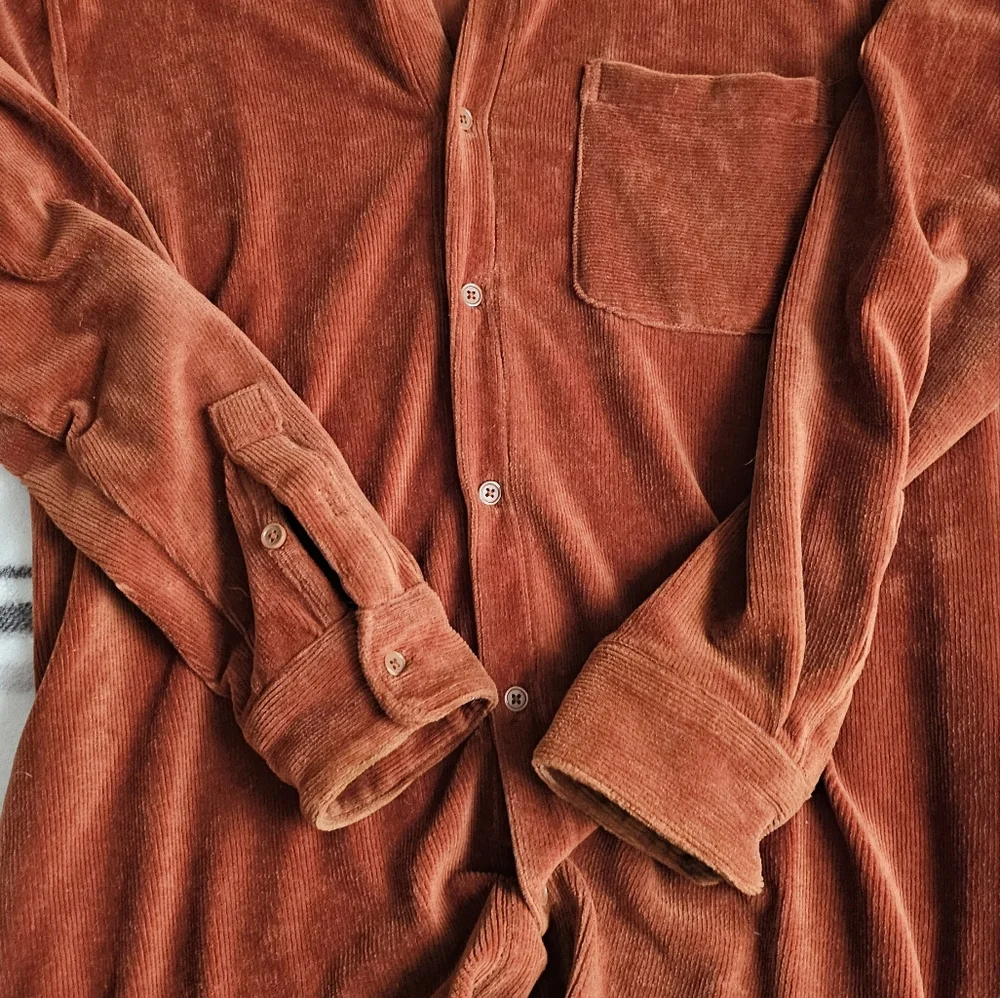 Button-down shirt - Picture 3 of 4